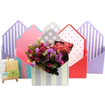 dryžuotas romantiškas vokas Gėlių dėžutės laikiklis Floristo puokštė Popierius Pakavimo dėžutė vestuvių sužadėtuvėms Vakarėlio dekoras
