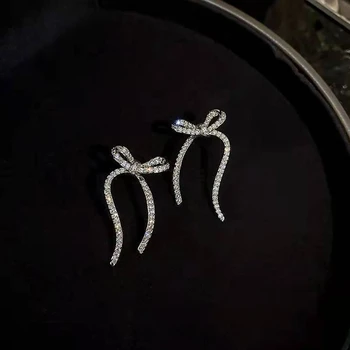 Drugelio mazgas Ausies pakabukas Bowknot formos lašo auskarai Vintažiniai sidabro spalvos auskarai Kalėdų dovana moterims mergaitėms